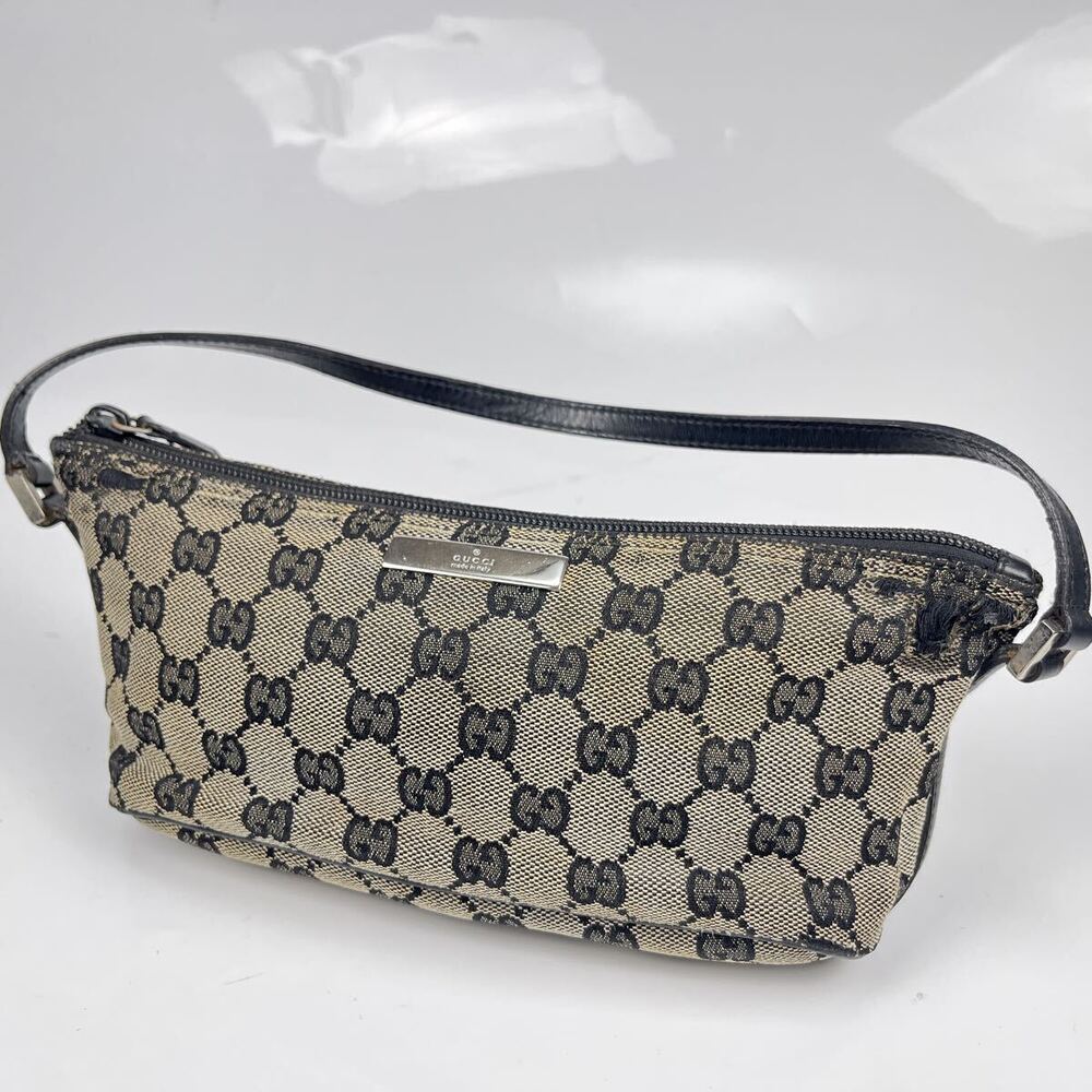 GUCCI GG Canvas Black Accessory Clutch Hobo Bag Handbag Leather